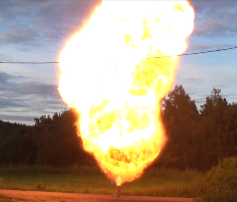  5 liters of diesel and gasoline with an explosive charge...